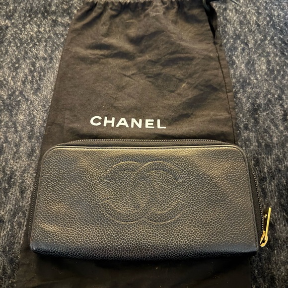 Authentic CHANEL Black Leather Wallet - Picture 2 of 12